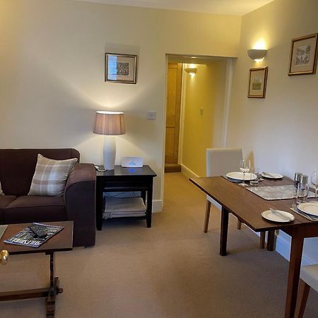 Ground Floor Garden Cottage, Near Stonehenge Shrewton Экстерьер фото